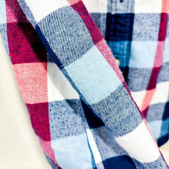 SIMONS‎ Blue and  red plaid flannel shirt - Picture 6 of 8